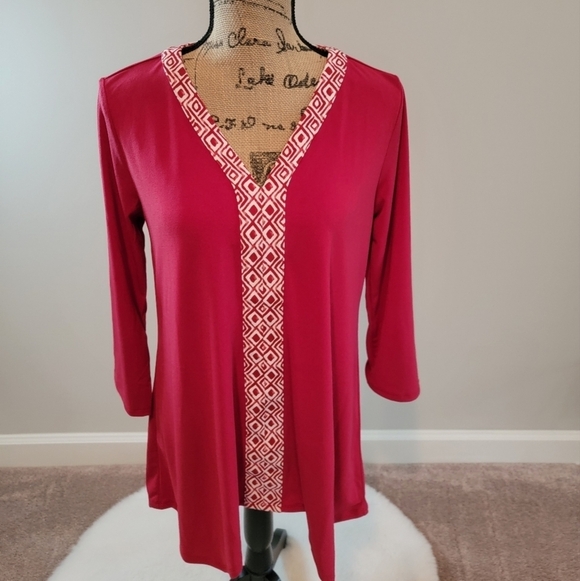 Magnolia Grace Tops - Magnolia Grace red printed collar top